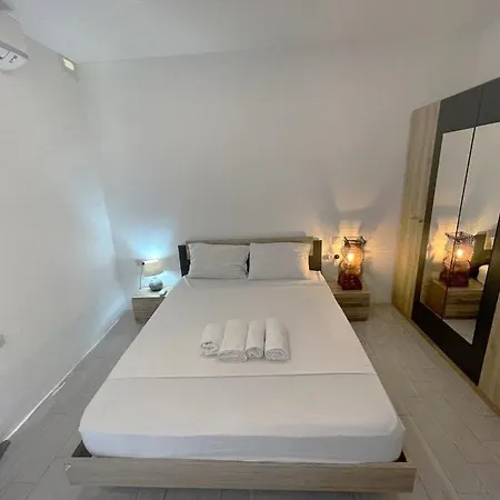 Center Properties - Modern & Bright With Ac And Ensuite Bathroom - 2 Pensión St Paul's Bay