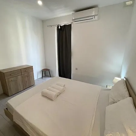 Center Properties - Modern & Bright With Ac And Ensuite Bathroom - 2 * San Pawl il-Baħar